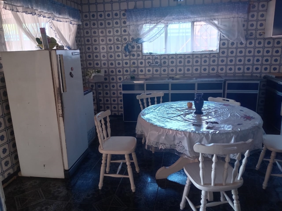 4 Bedroom Property for Sale in Mabopane Unit D North West